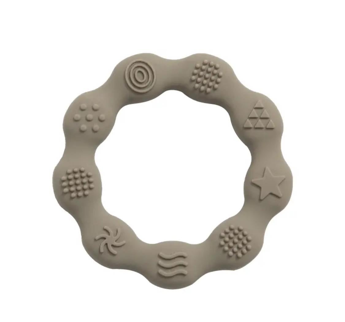 Round silicone teethers