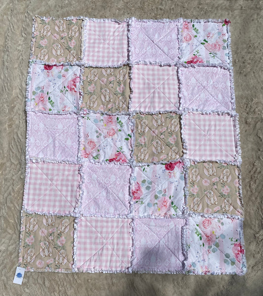 Ragged Quilt - Beige bunnies and pinks - single sided