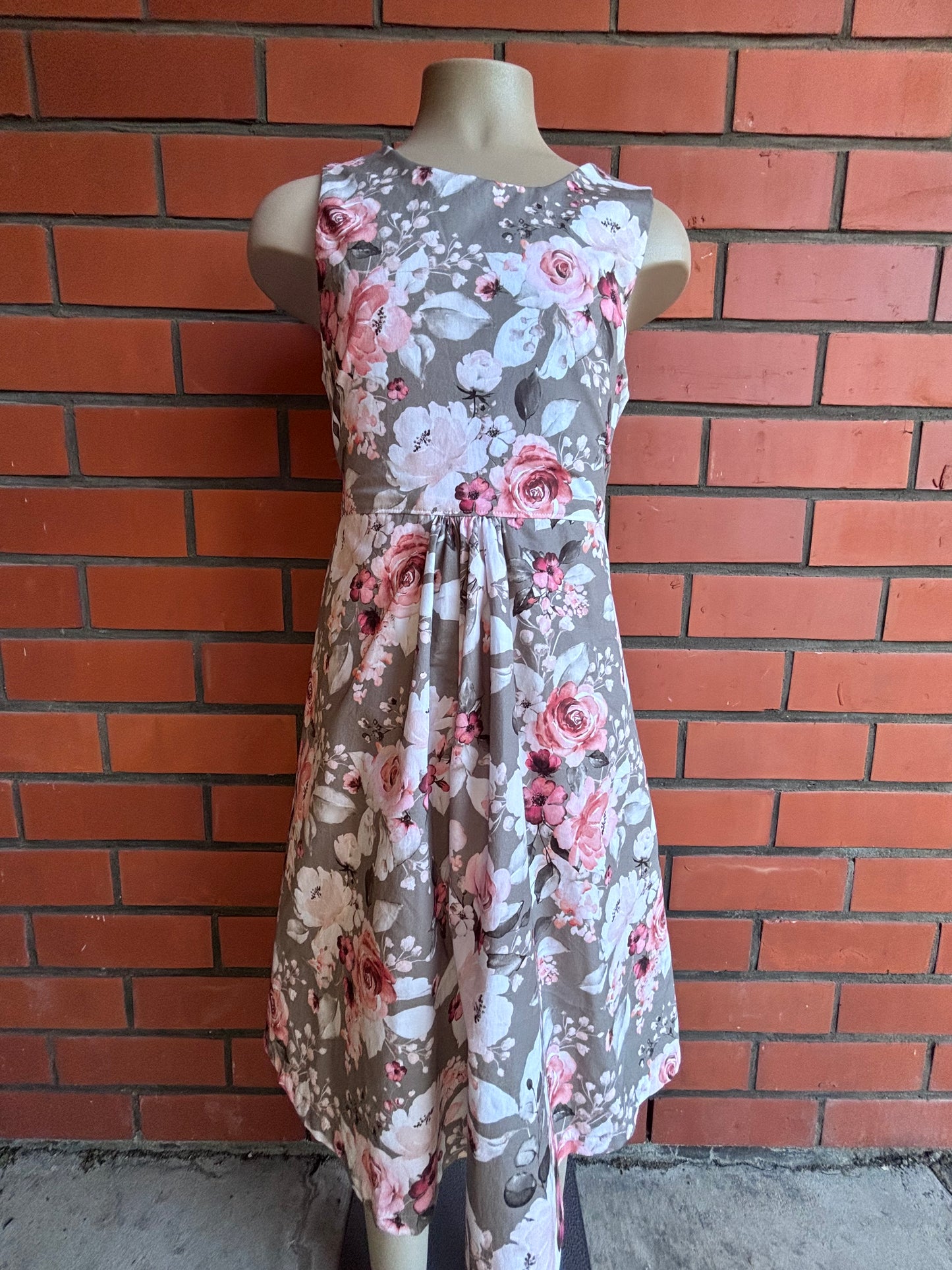 Pink floral on grey size 8 dress